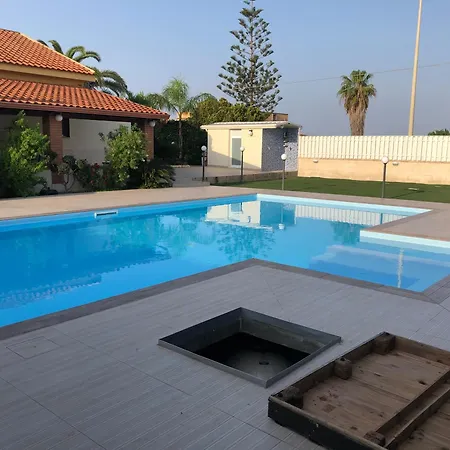 Dama Bianca Villa