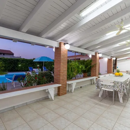 Dama Bianca Santa Maria Del Focallo